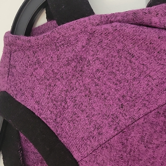 Cold shoulder purple marble top Medium - Picture 2 of 5